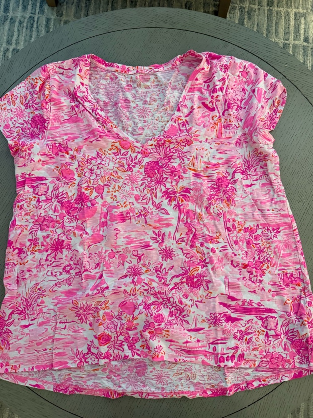 Lilly Pulitzer Pink & White Floral V-Neck Short Sleeve Tee